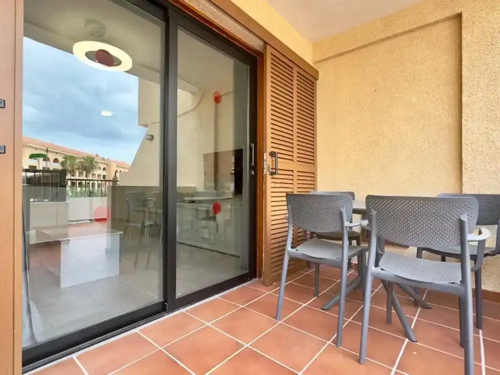 Terrasse von Wohnung zur Miete in Arona mit Privatgarten, Schwimmbad und Möbliert