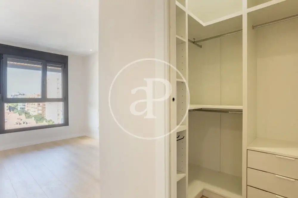 Wohnung zur Miete in Carrer del Cercle de Bellas Arts, Sant Llorenç - Zona Alfahuir