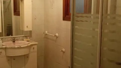 Foto 3 de Casa adosada en venta en Calle de Los Mesones, 72, El Tiemblo , Ávila
