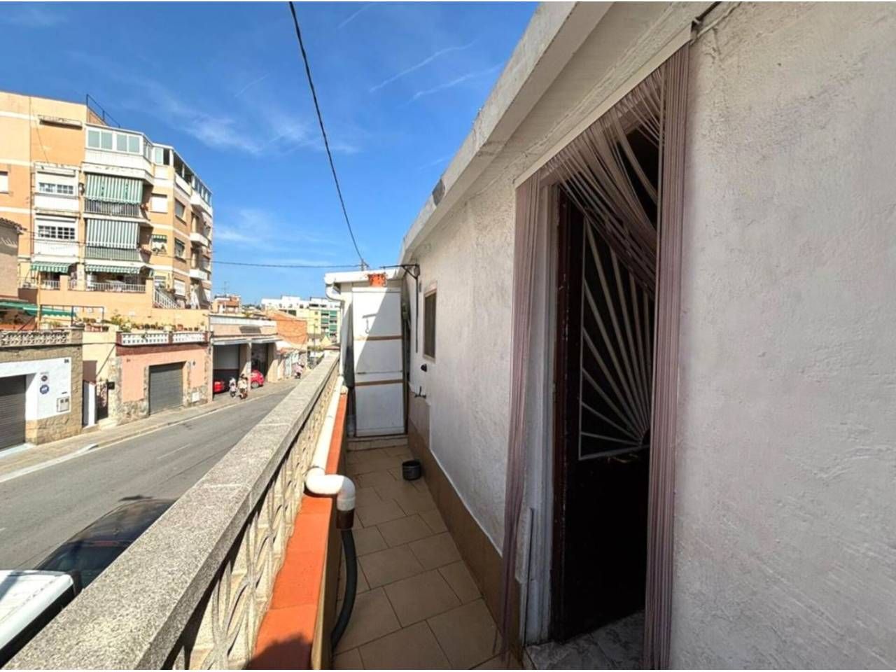 Vista exterior de Piso en venta en Santa Coloma de Gramenet