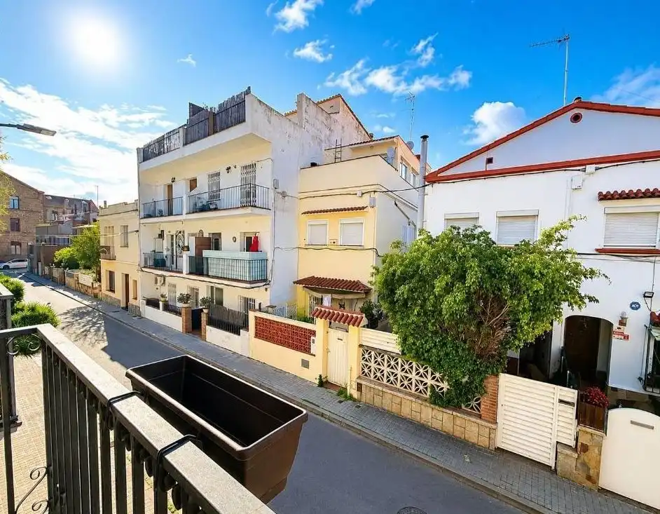 Vista exterior de Casa o chalet en venta en Premià de Mar con Calefacción y Terraza