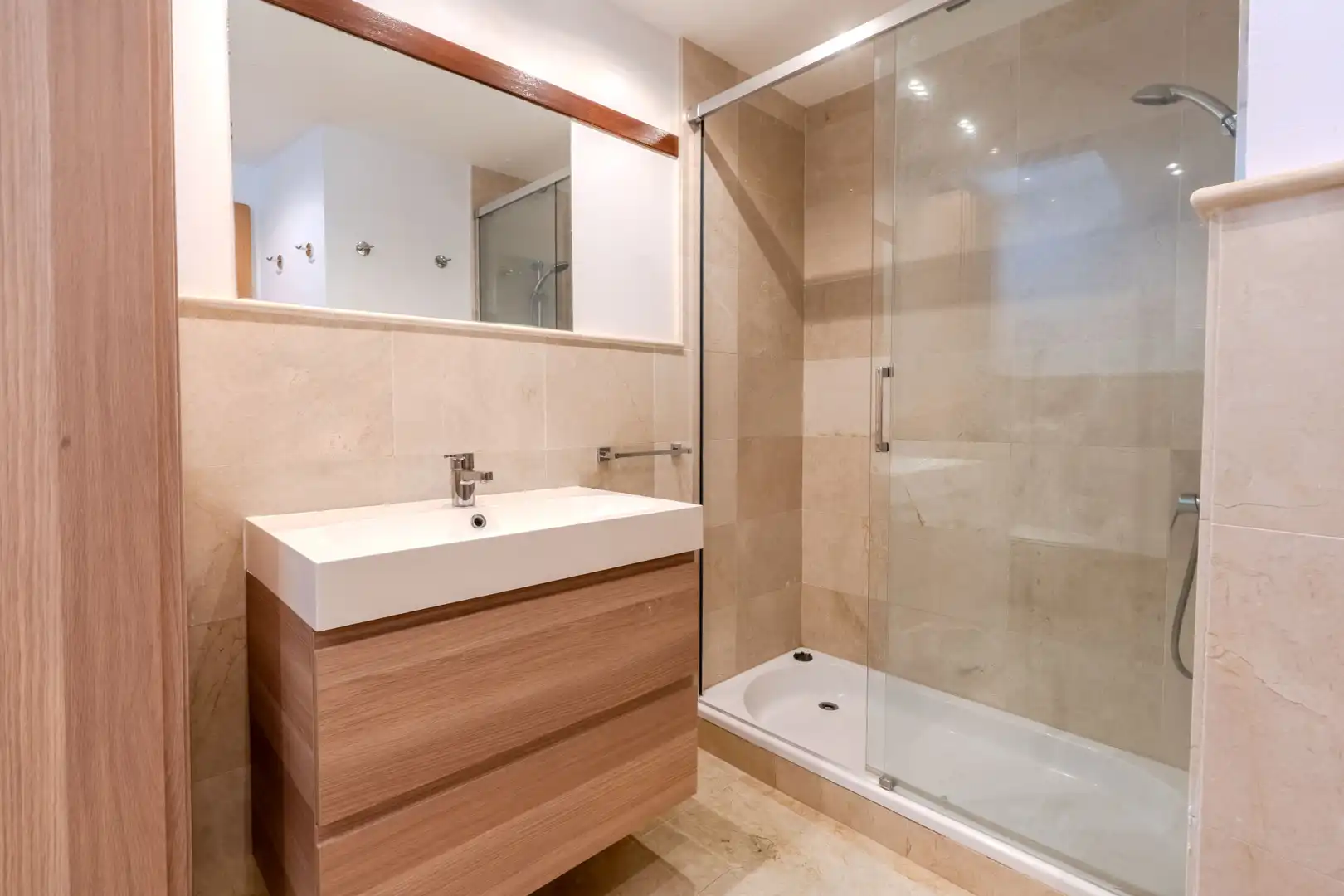 Bathroom of Apartments for sale in Marbella  with Air Conditioner, Heating and Terrace
