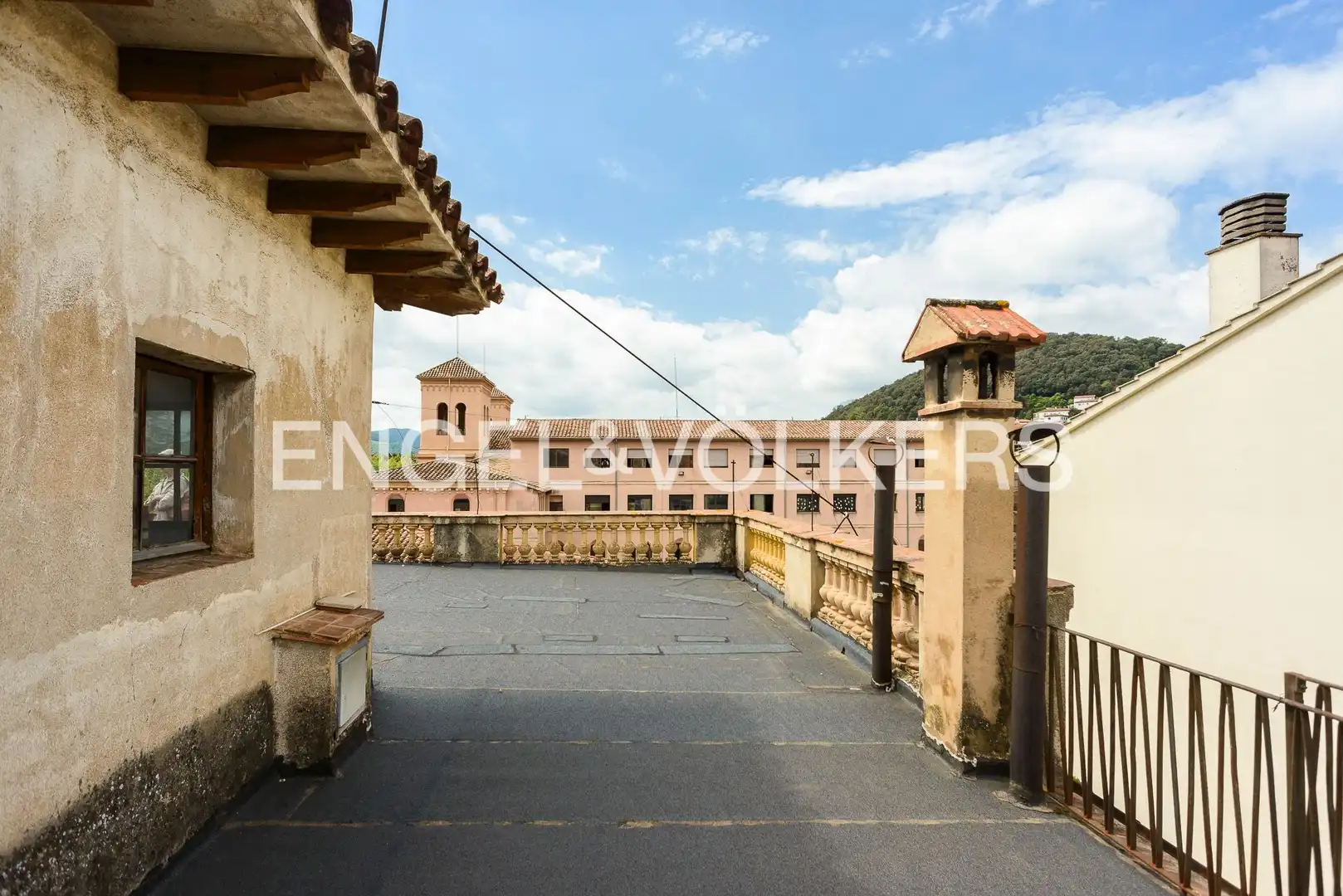 Terraza de Casa o chalet en venta en Olot con Calefacción, Jardín privado y Terraza