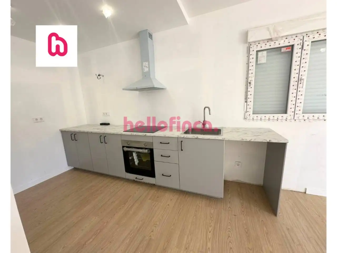 Cocina de Piso en venta en Manresa con Parquet, Terraza y Alarma