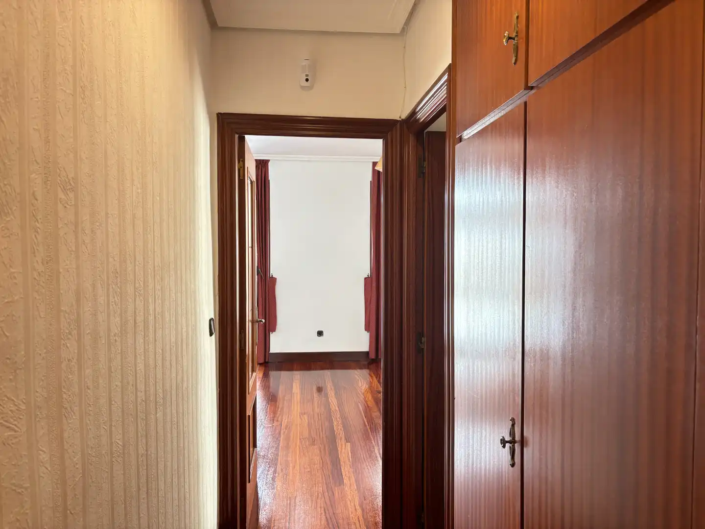 Pis en venda en Donostia - San Sebastián  amb Calefacció, Parquet i Forn