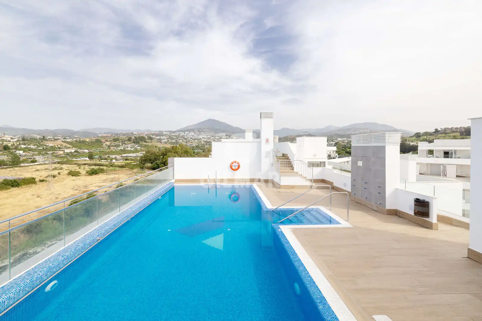 Piscina de Piso en venta en Marbella con Calefacción, Trastero y Piscina