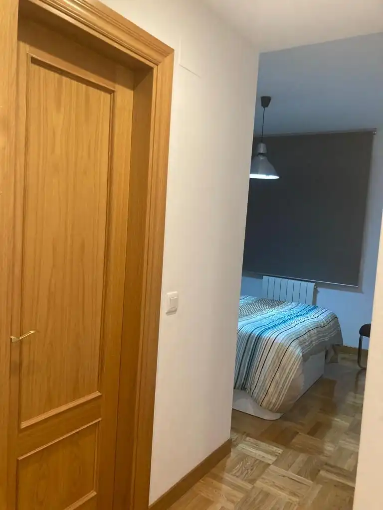 Flat for rent in Calle las Infantas, Universidad - Las Huelgas