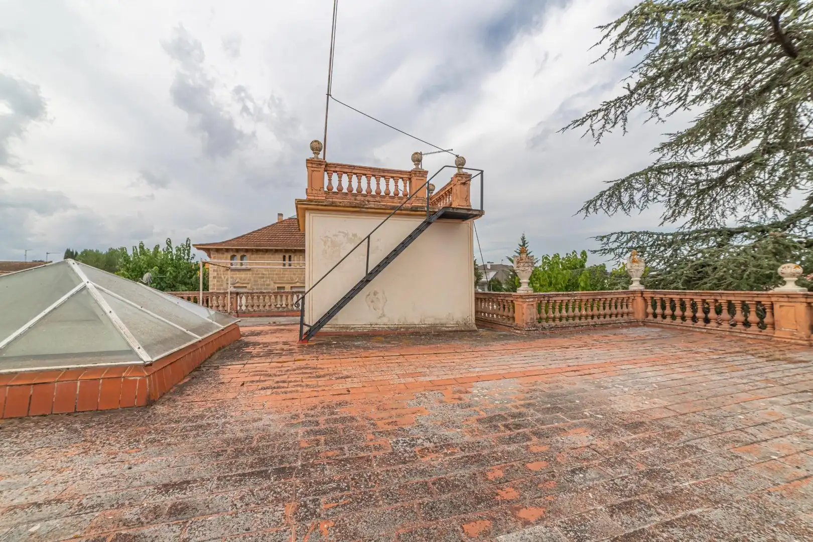 Vista exterior de Casa o xalet en venda en Caldes de Malavella amb Calefacció, Jardí privat i Terrassa