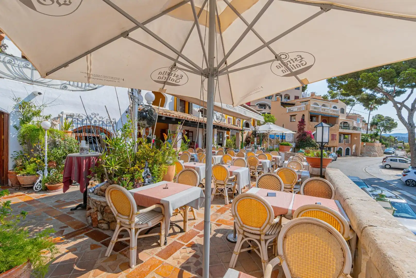Terrasse von Geschaftsraum zum Verkauf in Calvià mit Klimaanlage, Terrasse und Möbliert