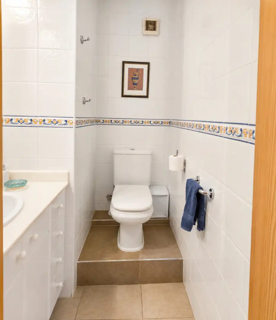 Baño de Piso en venta en Salou con Aire acondicionado, Terraza y Amueblado