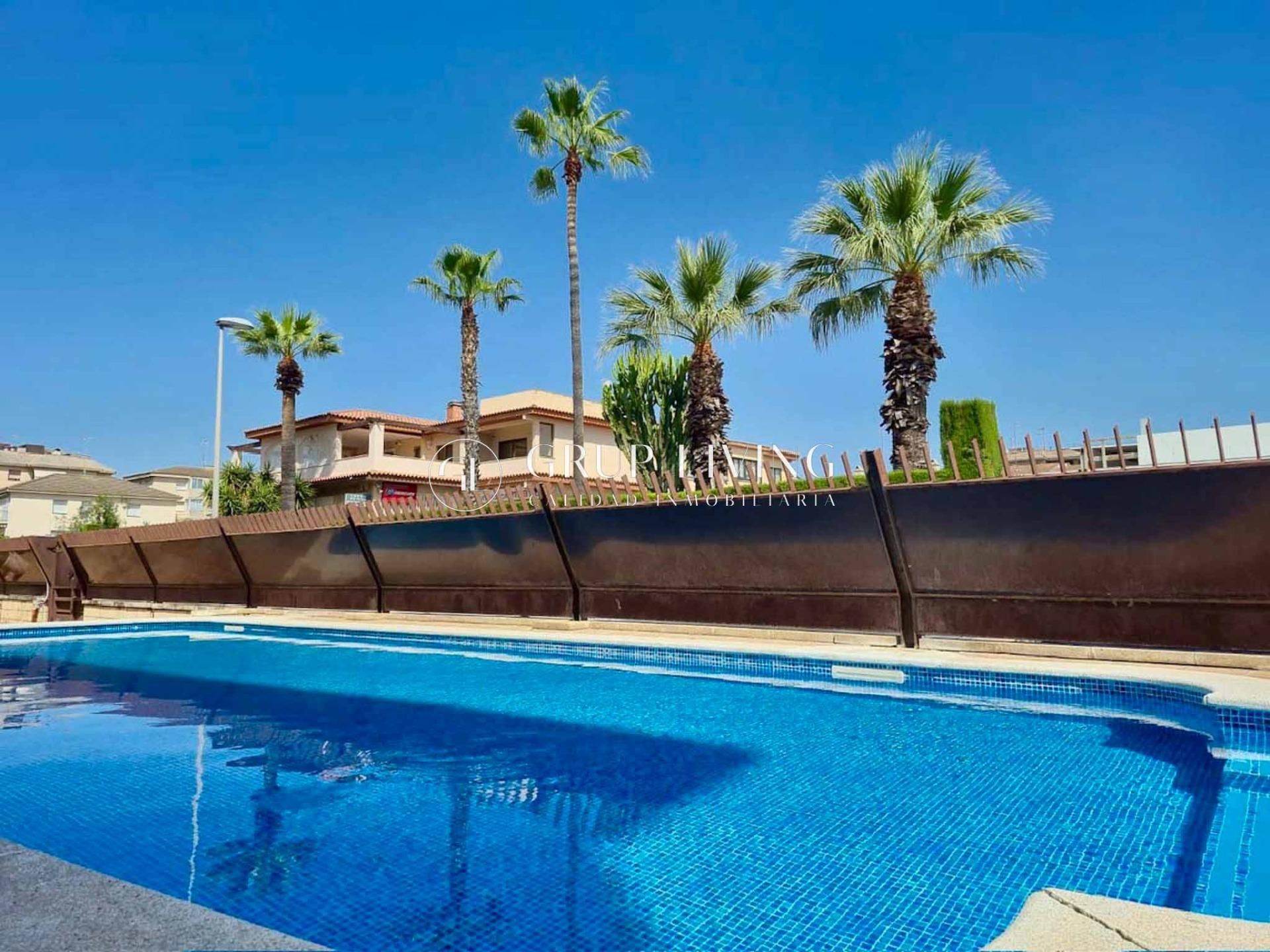 Exterior view of Flat for sale in Cunit  with Private garden, Terrace and Balcony