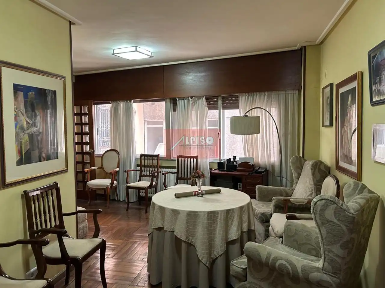 Sala de estar de Piso en venta en Ourense Capital  con Calefacción, Parquet y Trastero