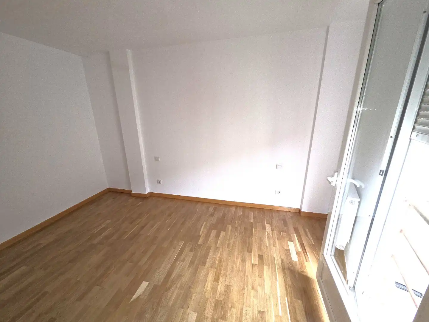 Dormitori de Casa adosada en venda en Burgos amb Calefacció, Jardí privat i Terrassa