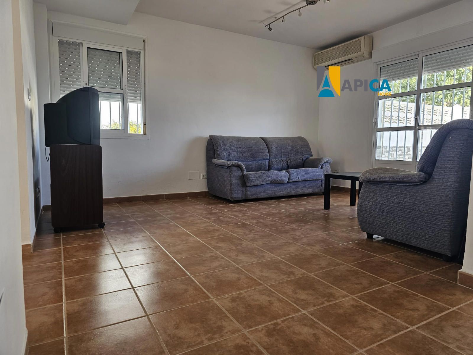 Sala de estar de Casa adosada en venta en Manilva