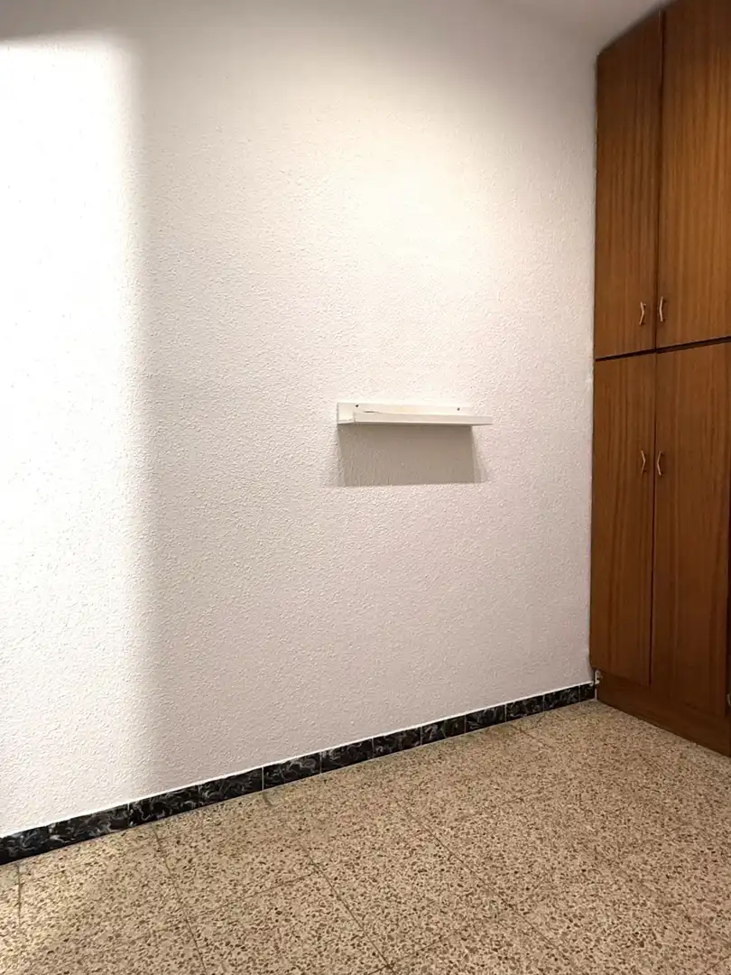 Piso en venta en Sant Boi de Llobregat con Calefacción, Trastero y Balcón