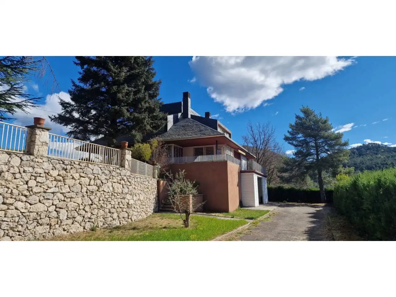 Houses for sale in Vilada