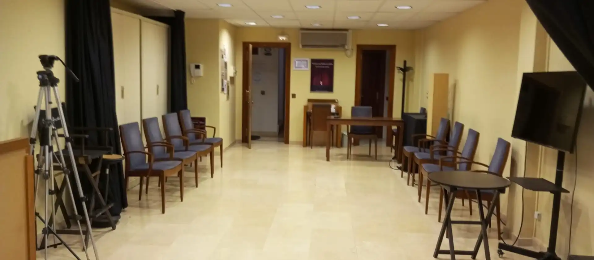 Office space with lift to rent in Calle Miguel Villanueva