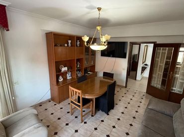 Apartament amb balcó en venda a PINTOR OLIET