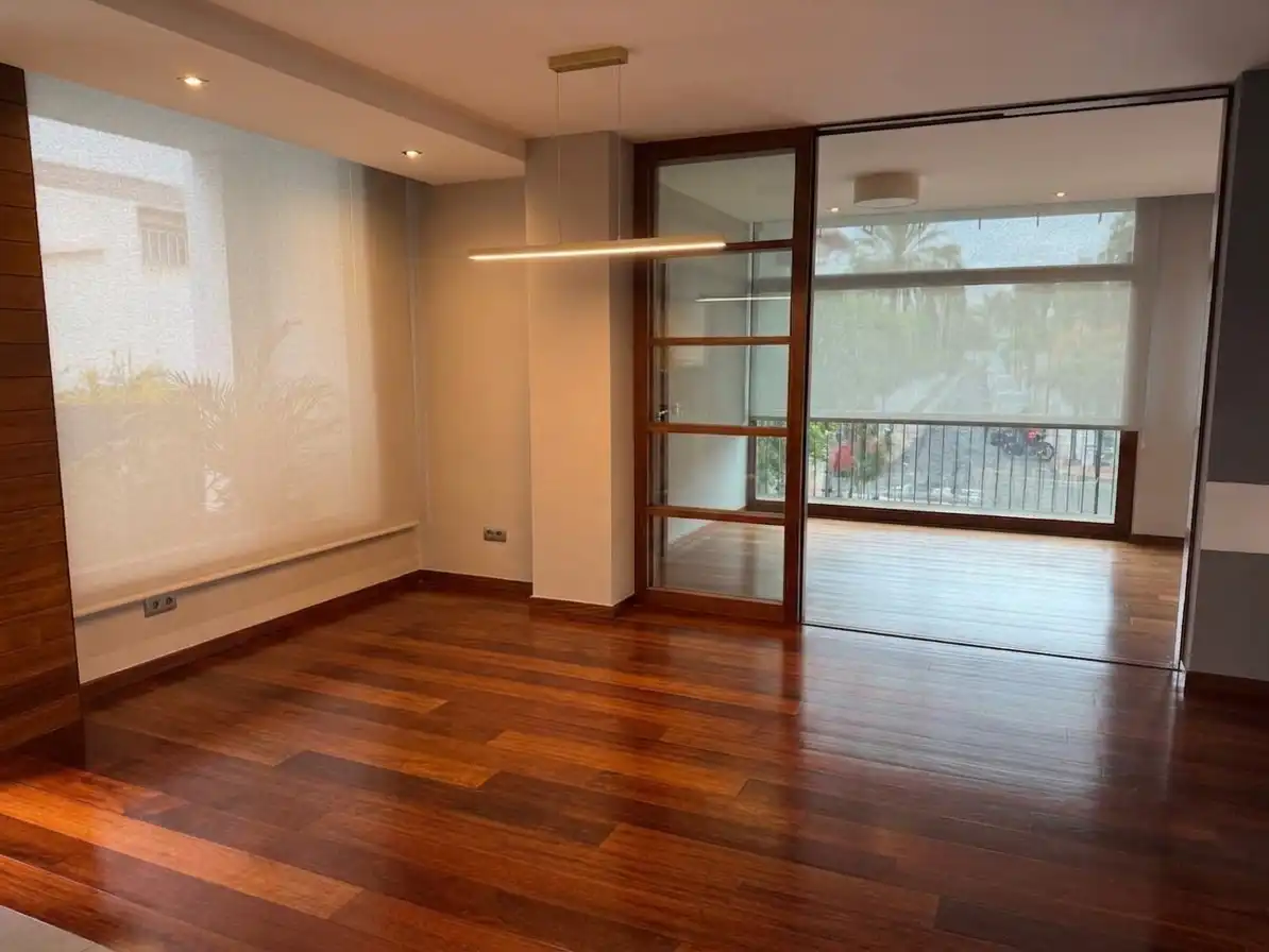 Wohnung zur Miete in Las Palmas de Gran Canaria mit Klimaanlage und Privatgarten