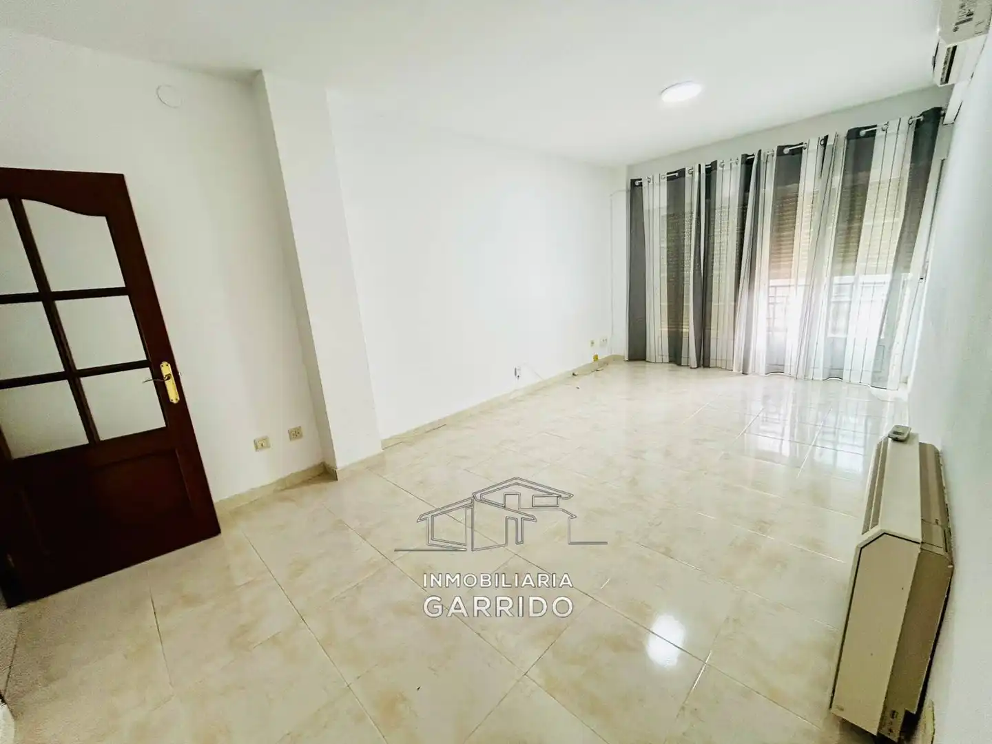 Exterior view of Flat for sale in Úbeda  with Air Conditioner, Heating and Terrace