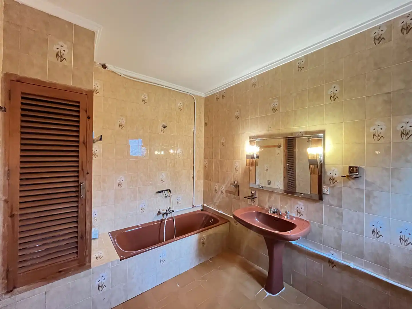 Baño de Casa o chalet en venta en Sagunto / Sagunt con Jardín privado, Terraza y Trastero