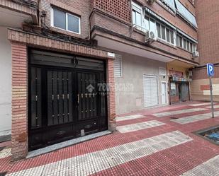 Vista exterior de Local en venda en Torrejón de Ardoz amb Aire condicionat