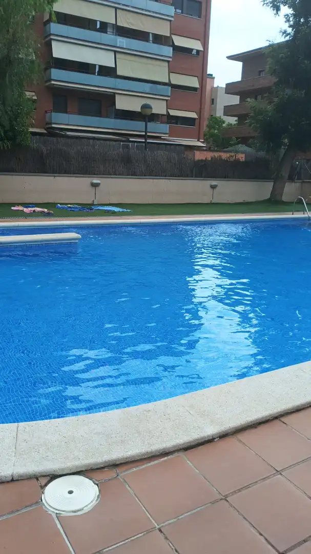 Swimming pool of Flat for rent in Castelldefels  with Air Conditioner, Heating and Terrace