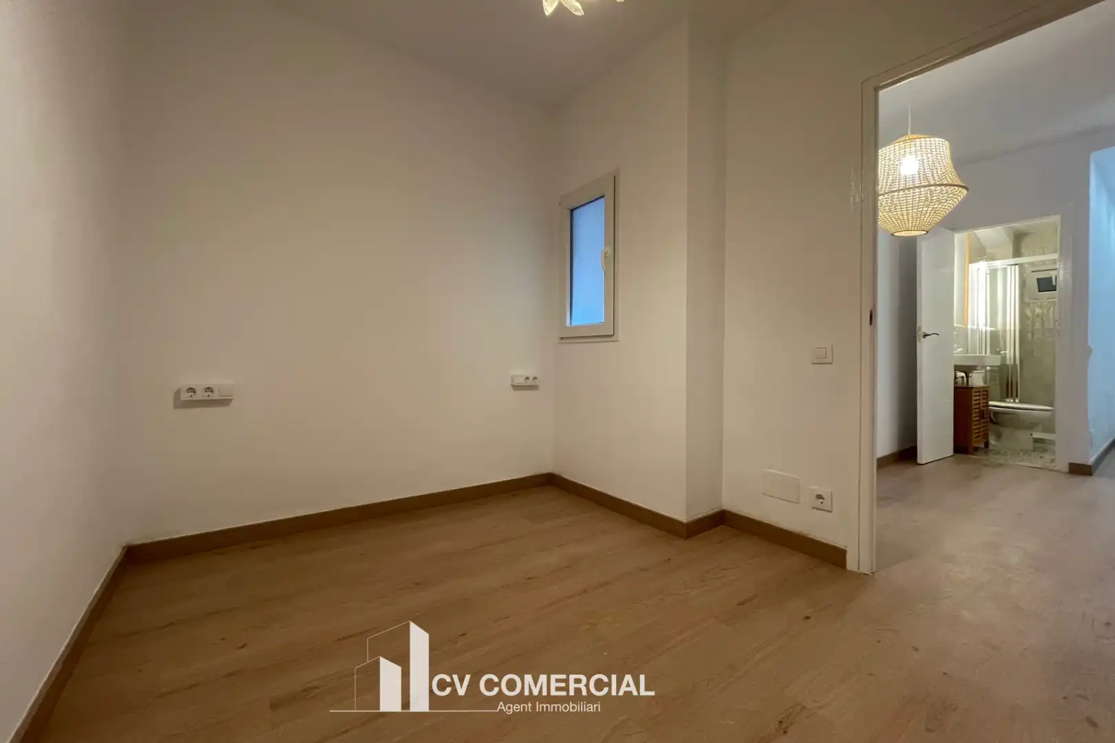 Bedroom of Office for rent in Barcelona