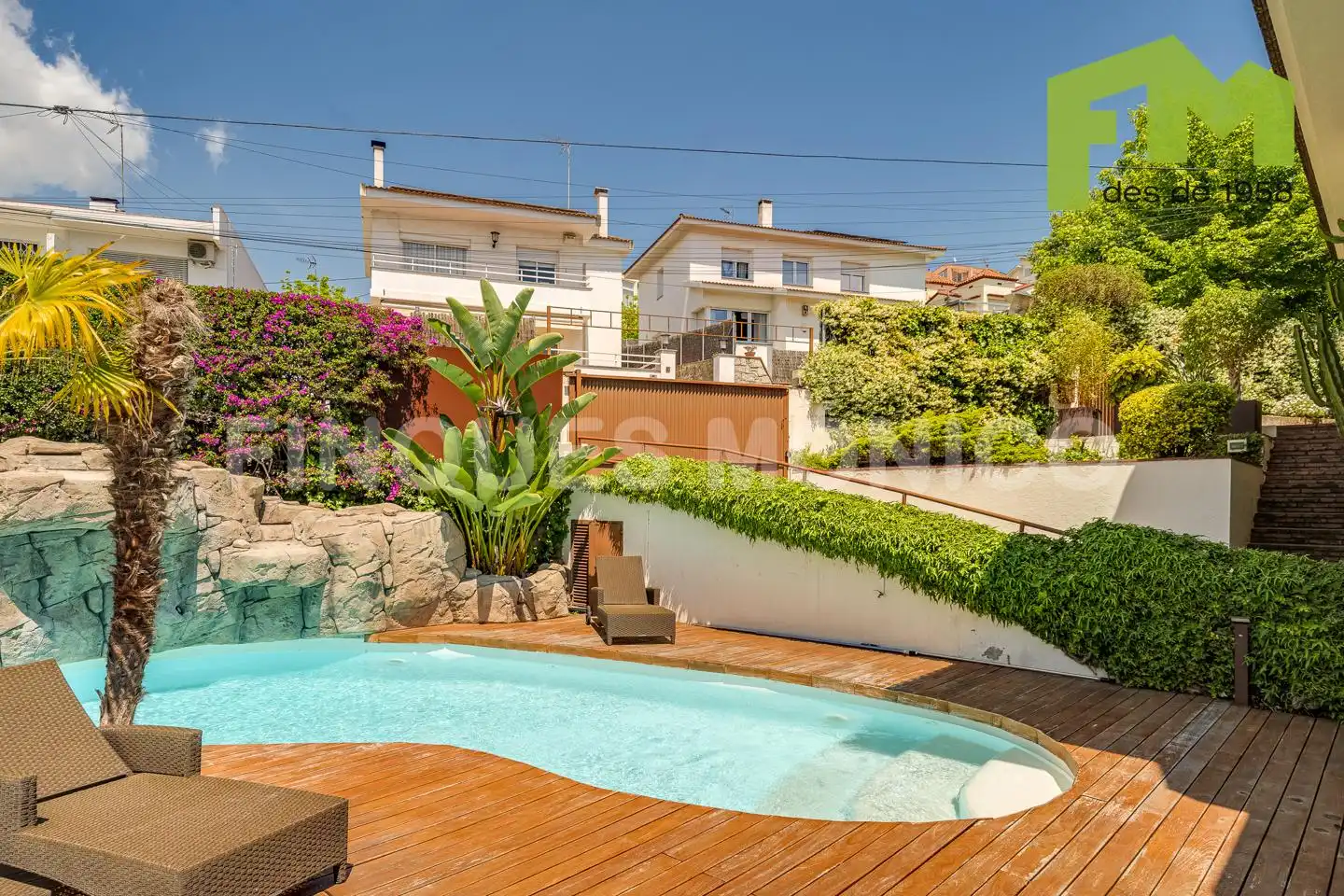 Vista exterior de Casa o chalet en venta en El Masnou con Aire acondicionado, Calefacción y Jardín privado