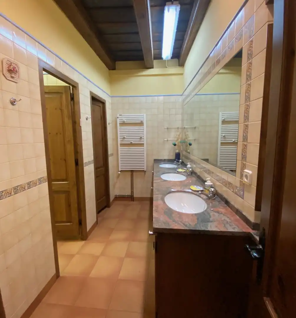 Baño de Finca rústica en venta en La Quar con Calefacción y Jardín privado