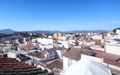 Vista exterior de Casa adosada en venda en Coín amb Terrassa