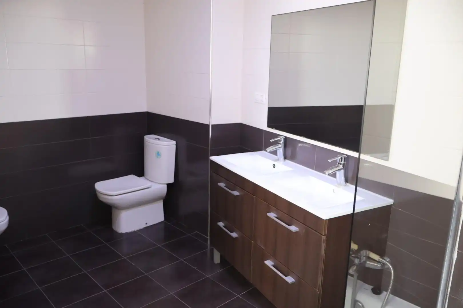 Baño de Ático en venta en Castellón de la Plana / Castelló de la Plana con Aire acondicionado, Calefacción y Terraza