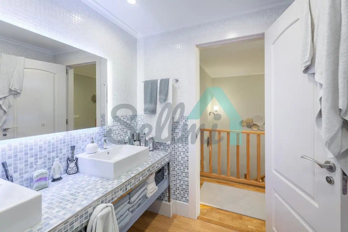 Badezimmer von Einfamilien-Reihenhaus zum Verkauf in Vegadeo mit Heizung, Privatgarten und Terrasse