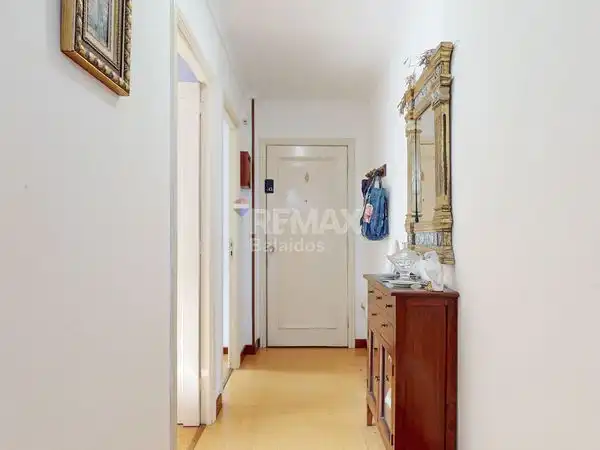 Piso en venta en Vigo  con Parquet y Terraza