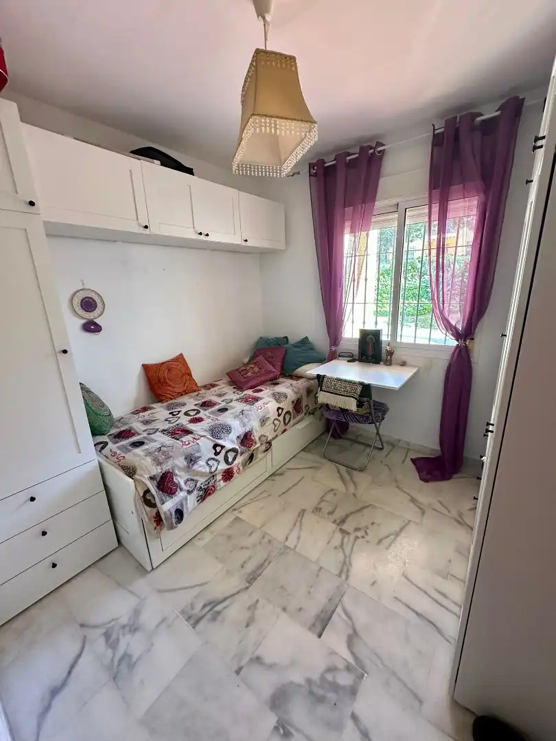 Habitación de Apartamento en venta en Benalmádena con Aire acondicionado, Terraza y Amueblado