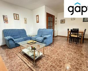 Living room of Flat for sale in Cuenca Capital  with Heating, Terrace and Furnished