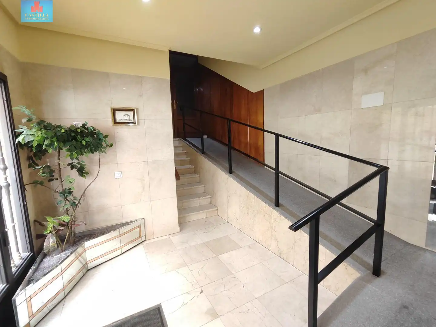 Piso en venta en Ávila con Calefacción y Amueblado