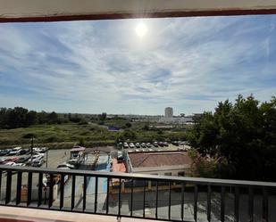 Exterior view of Flat for sale in  Huelva Capital  with Air Conditioner, Furnished and Oven