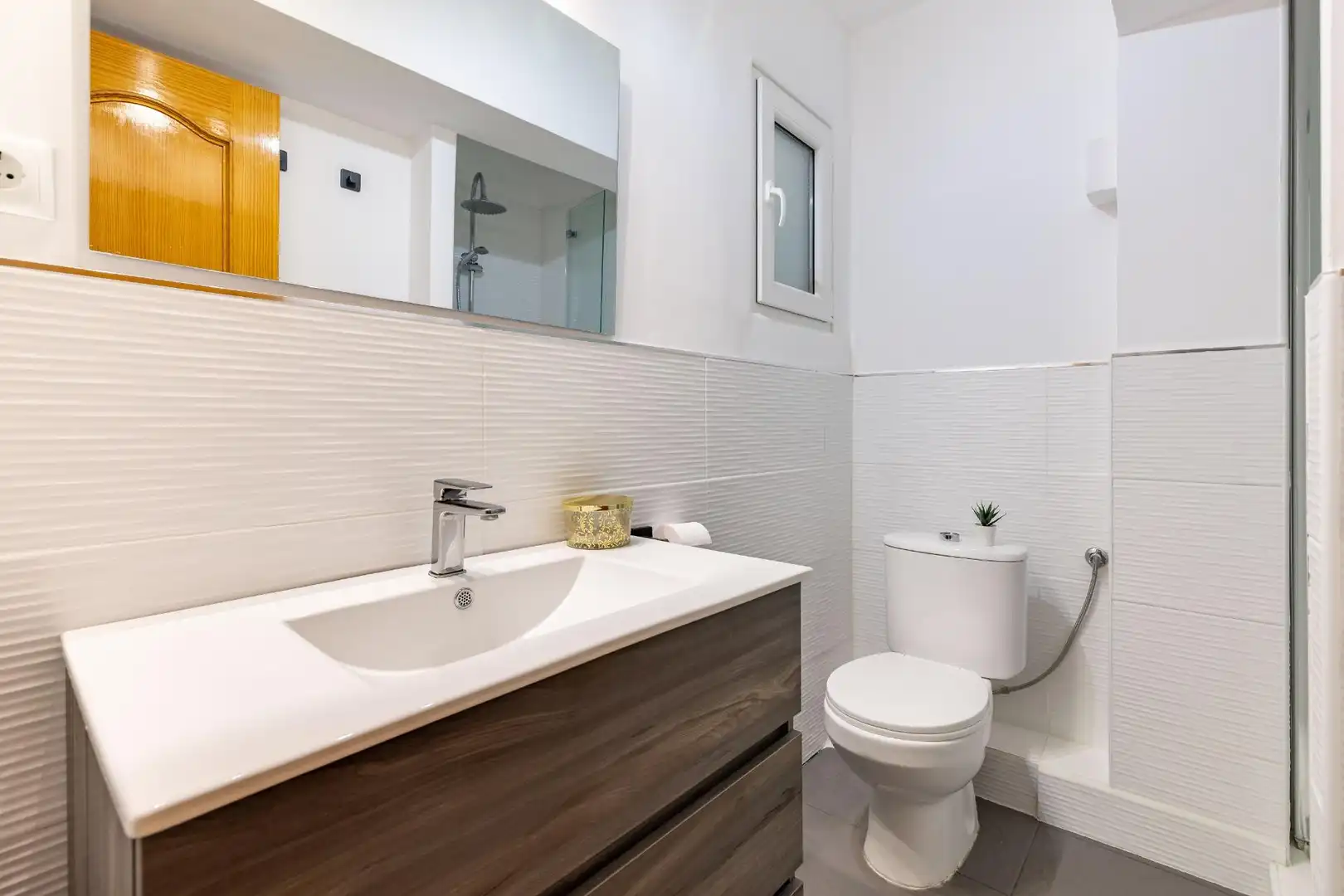 Baño de Apartamento en venta en Godella con Aire acondicionado y Balcón
