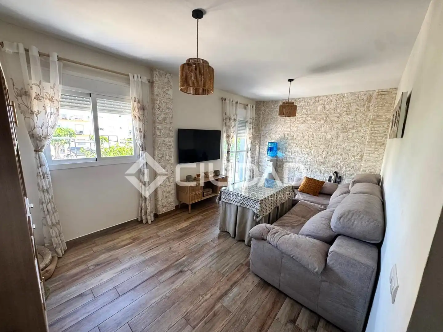 Sala de estar de Piso en venta en Sanlúcar de Barrameda con Aire acondicionado y Amueblado