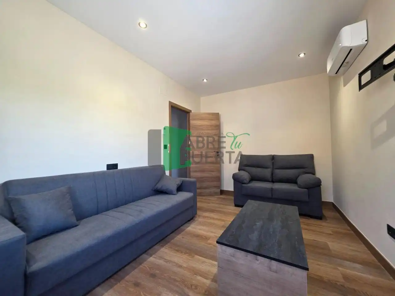 Sala d'estar de Casa o xalet de lloguer en Ourense Capital  amb Calefacció i Moblat