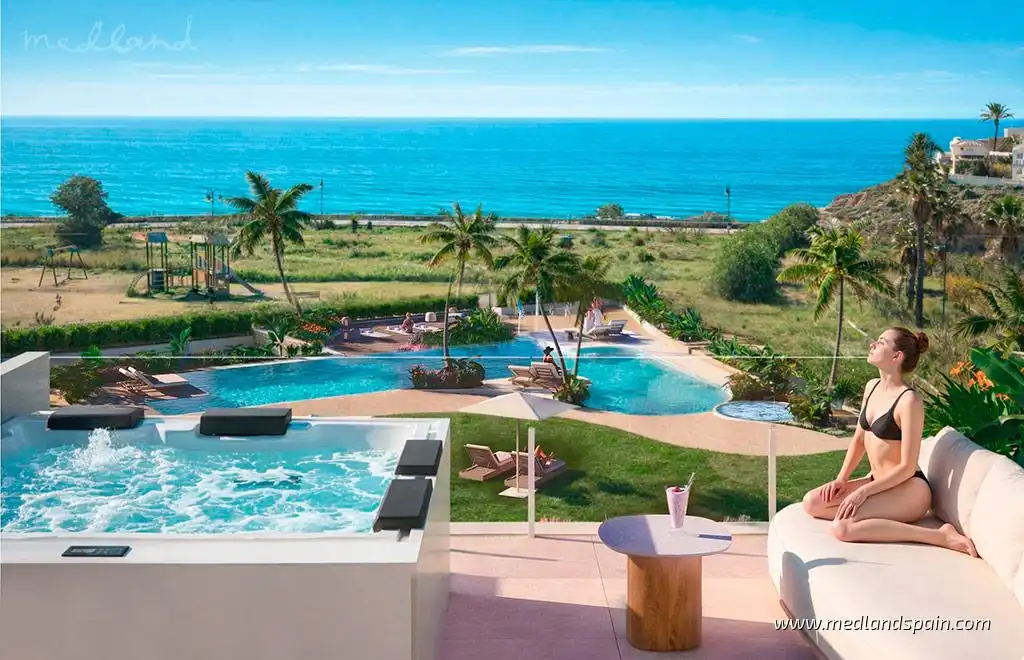 Piscina de Casa adosada en venta en El Campello con Aire acondicionado, Calefacción y Jardín privado
