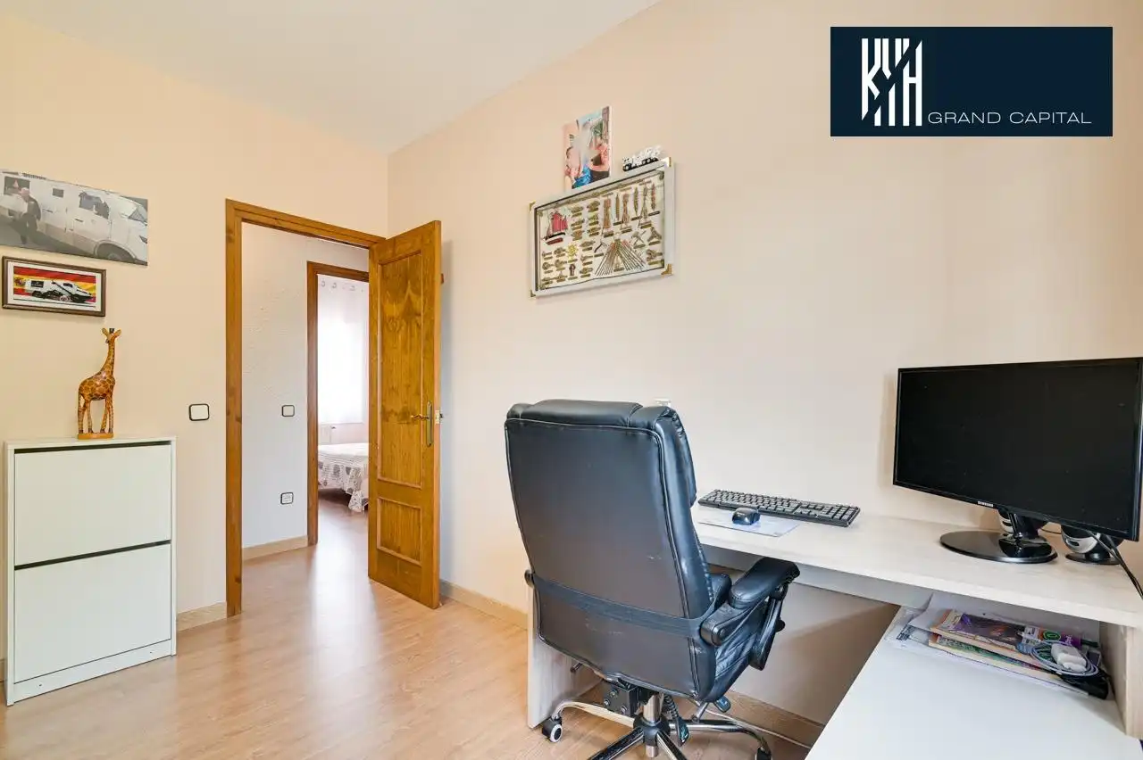 Casa con terraza en venta en Urbanització Llac del Cigne, imagen 29