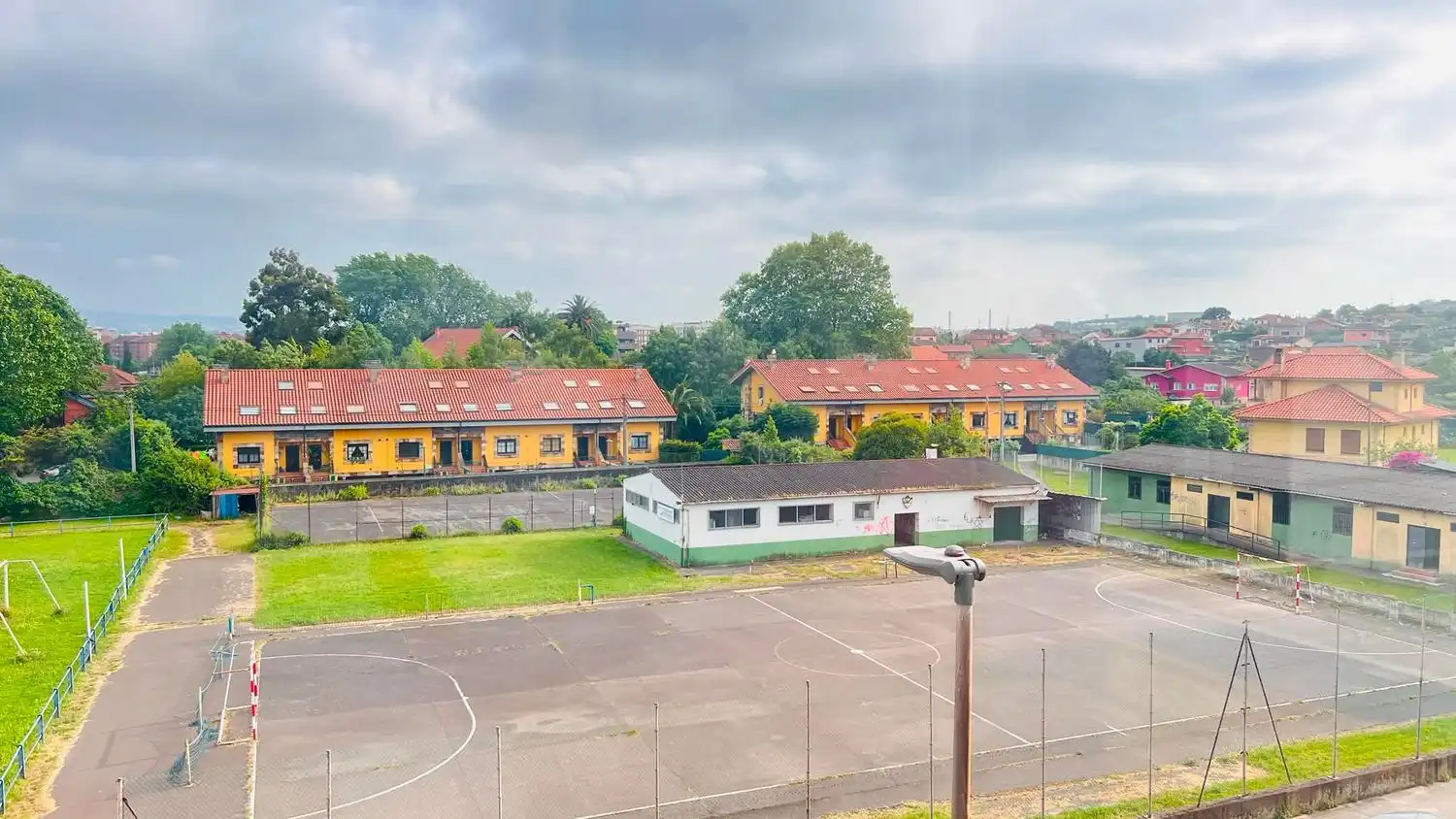 Parking de Piso en venta en Gijón  con Piscina