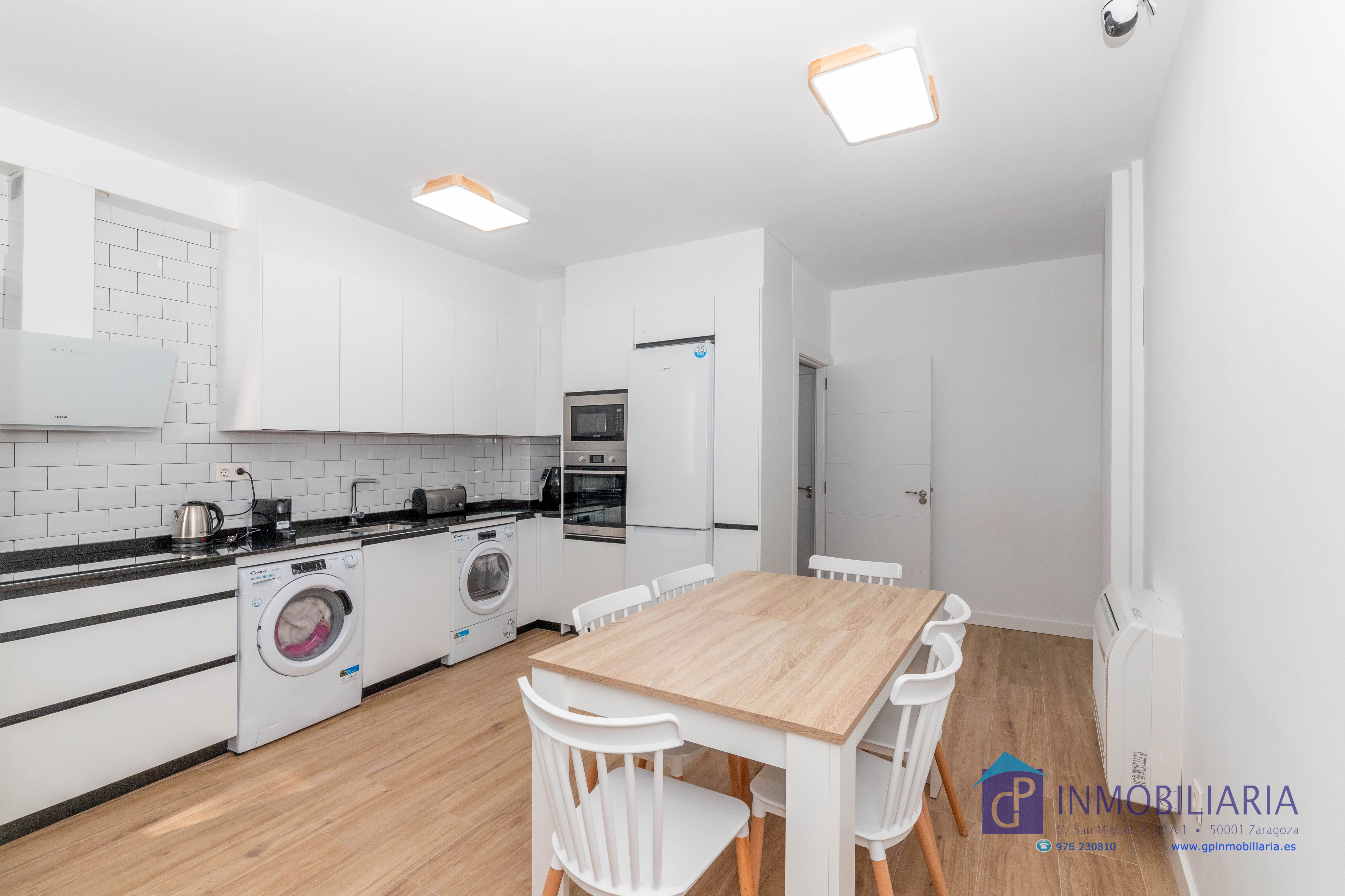 Flat for sale in Calle de Santiago, Alfonso