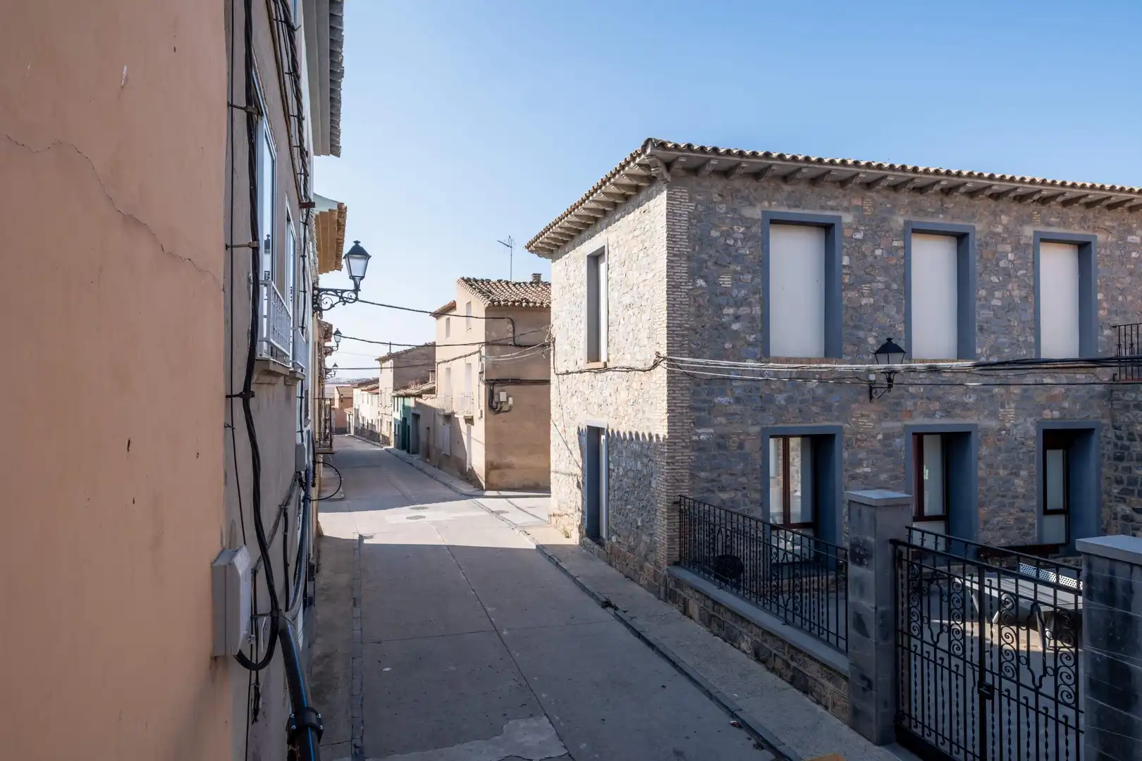 Exterior view of Houses for sale in Calatorao  with Air Conditioner, Terrace and Balcony