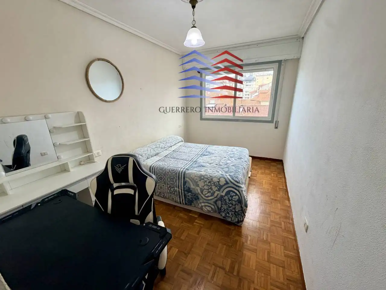 Bedroom of Flat for rent in Couto