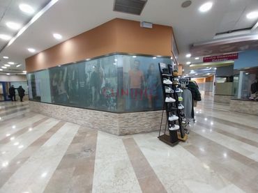 Locale commerciale in vendita a Avenida España