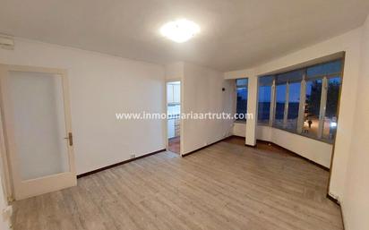 Living room of Flat for sale in Ciutadella de Menorca  with Parquet flooring, Terrace and Storage room