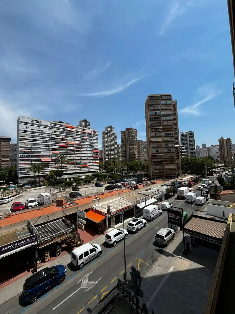 Vista exterior de Apartament en venda en Benidorm amb Aire condicionat, Calefacció i Moblat